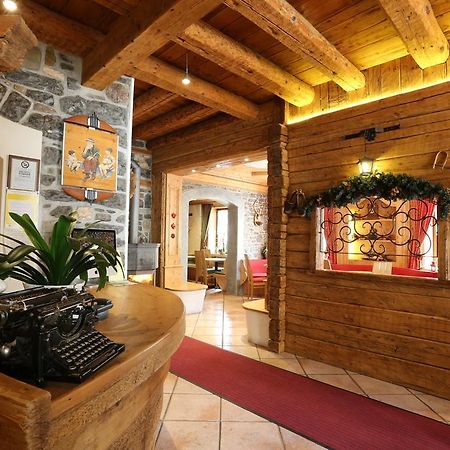 Albergo Centrale Forni di Sopra Exterior photo