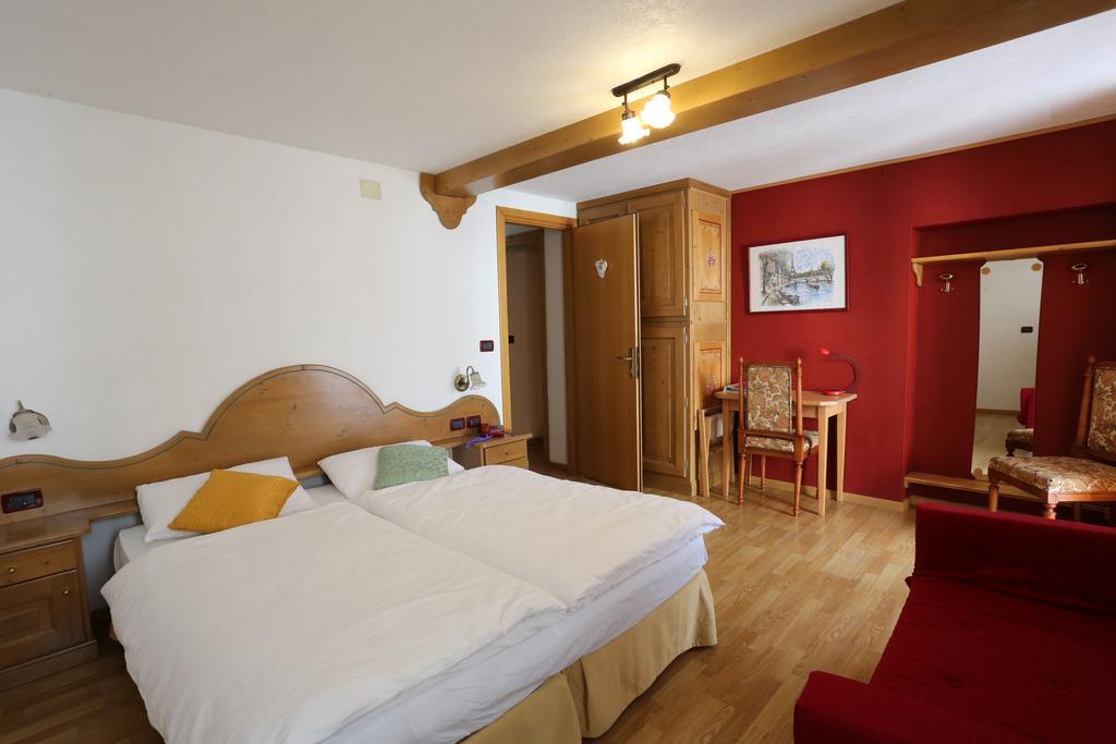 Albergo Centrale Forni di Sopra Room photo