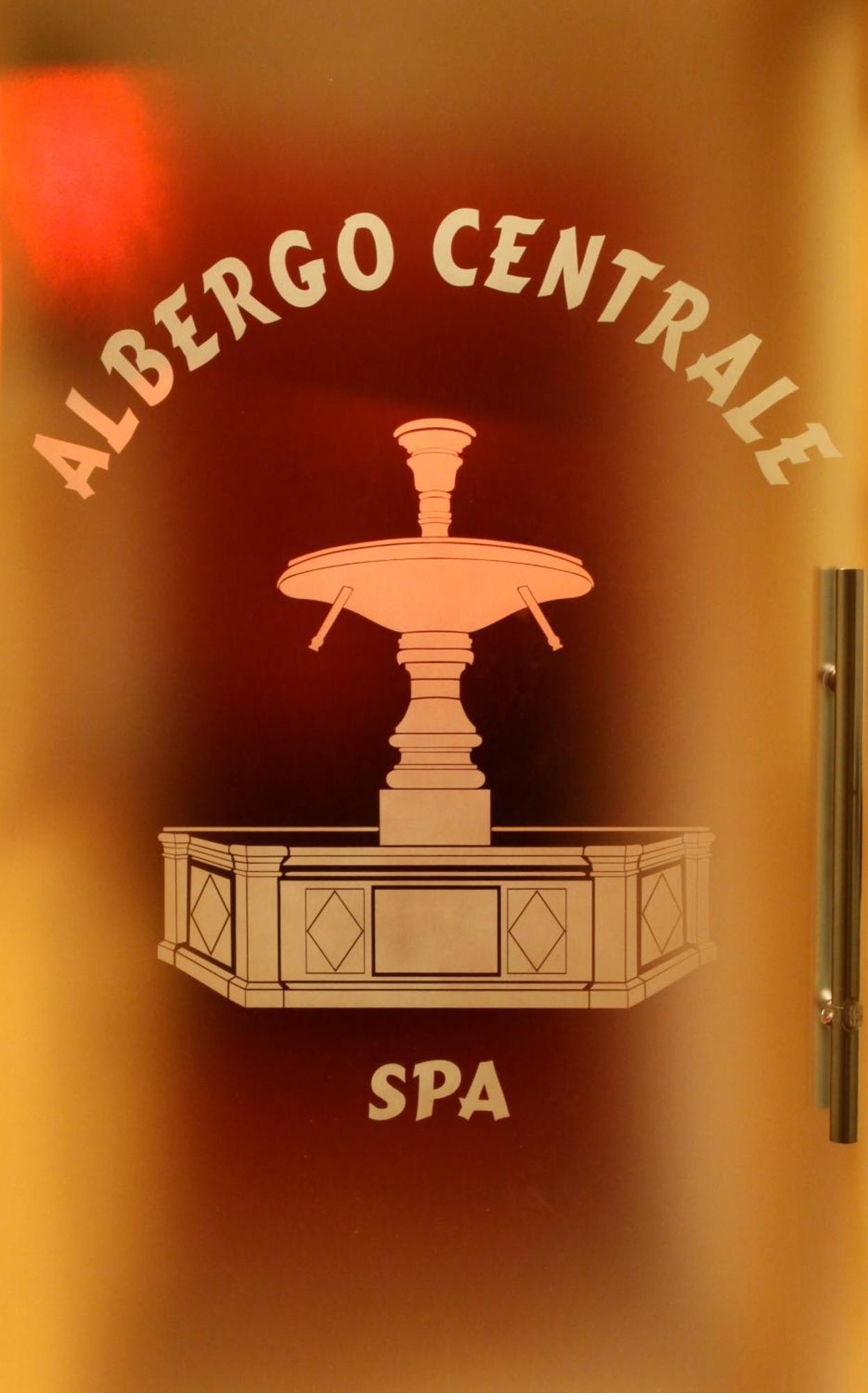 Albergo Centrale Forni di Sopra Exterior photo