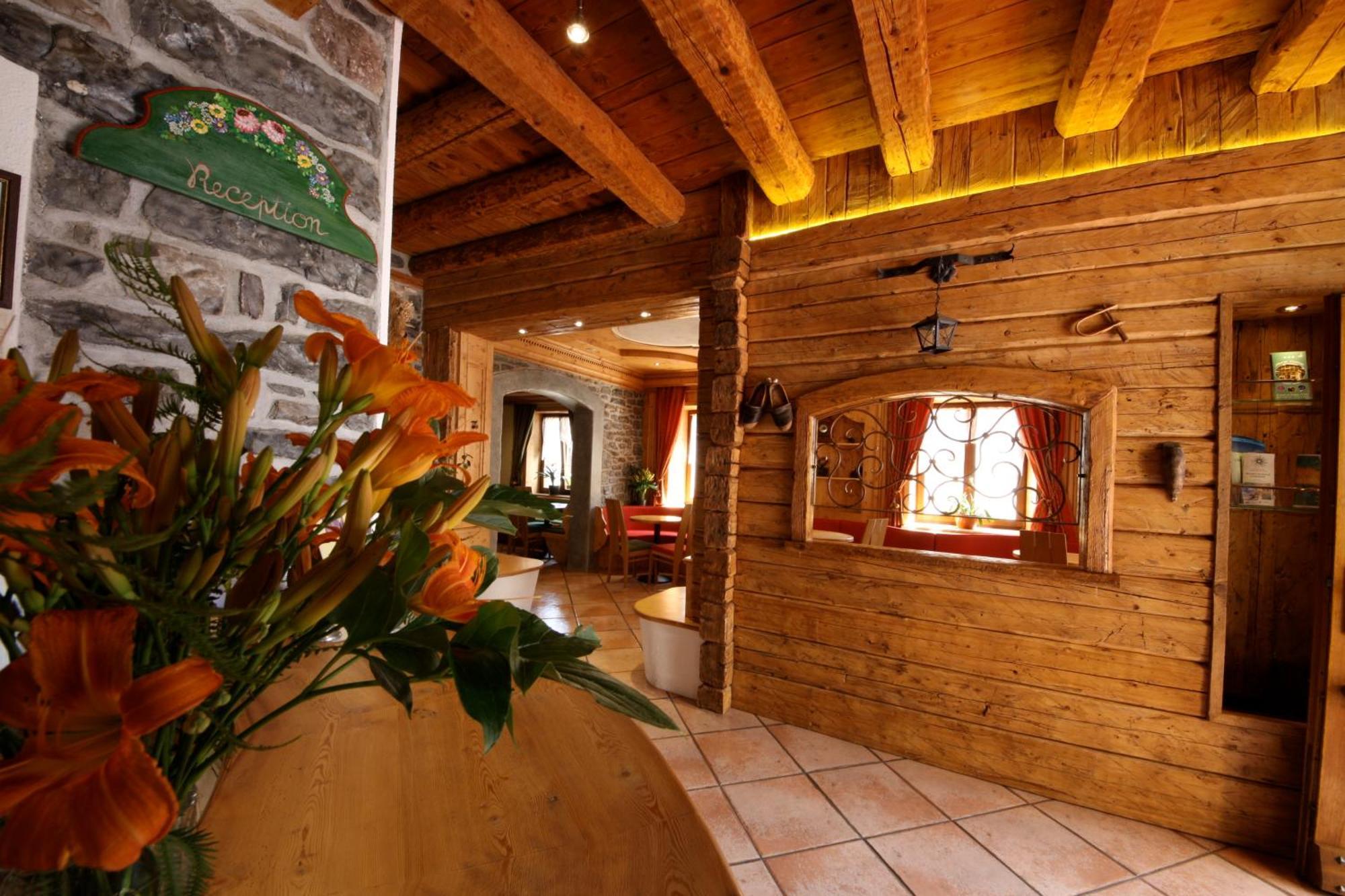 Albergo Centrale Forni di Sopra Exterior photo